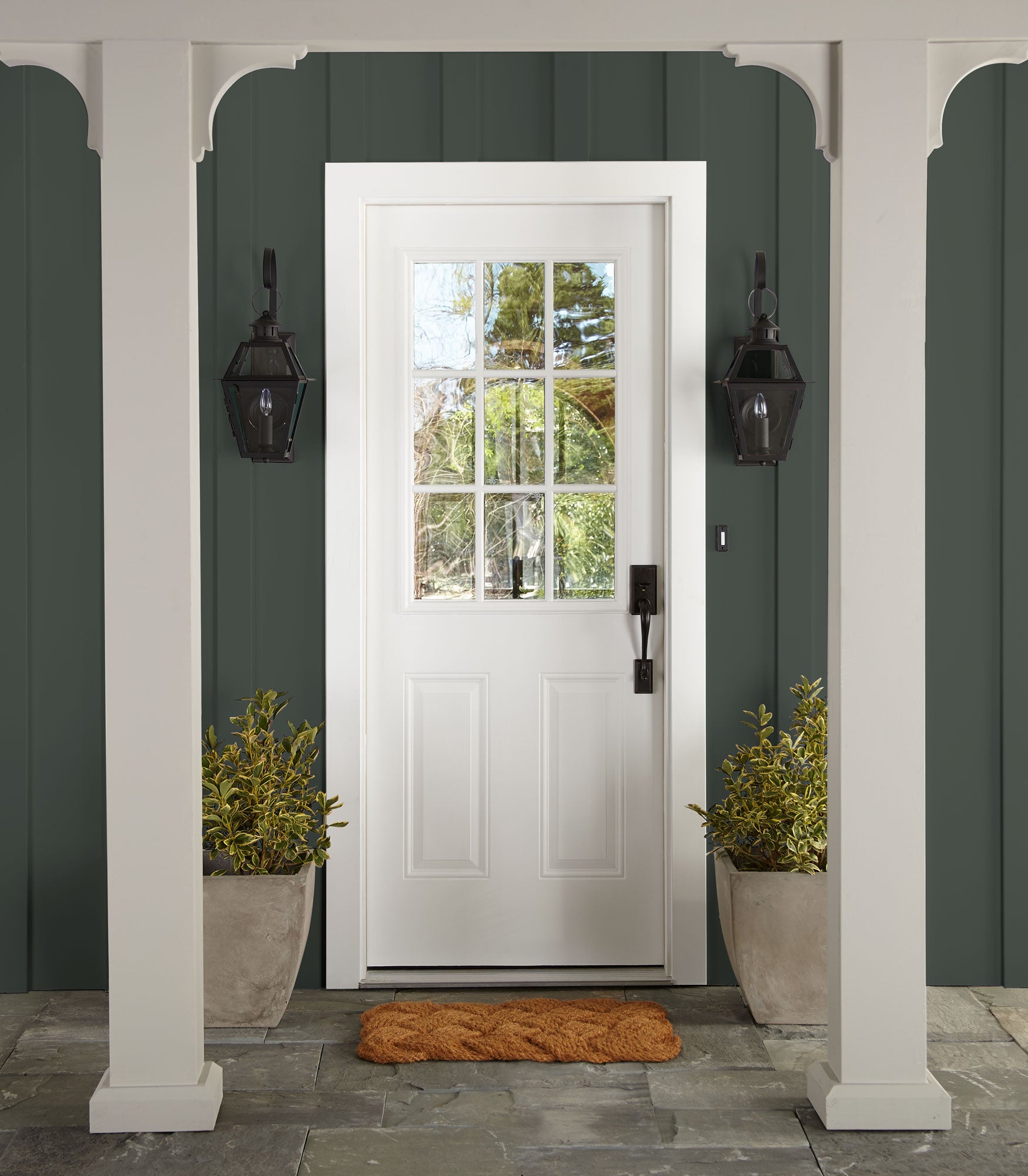 MADIGANSTUDIOS_MAGNOLIAHOME_TRIM_CABINETRY_EXTERIOR_006-Locally-Grown